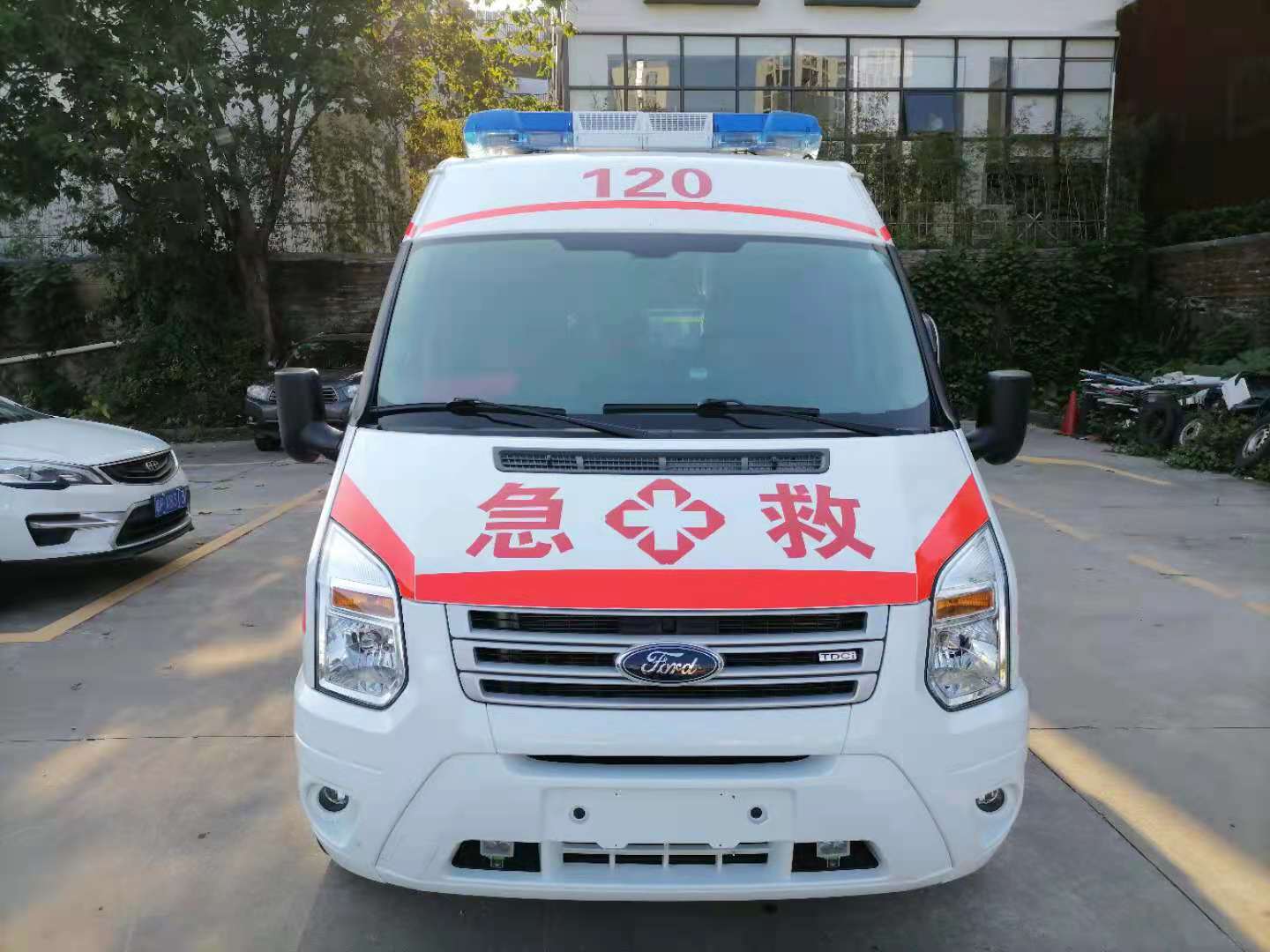 荔浦市120救護(hù)車出租